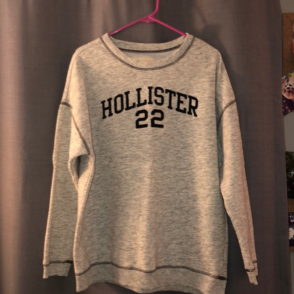 Women’s Hollister Crewneck